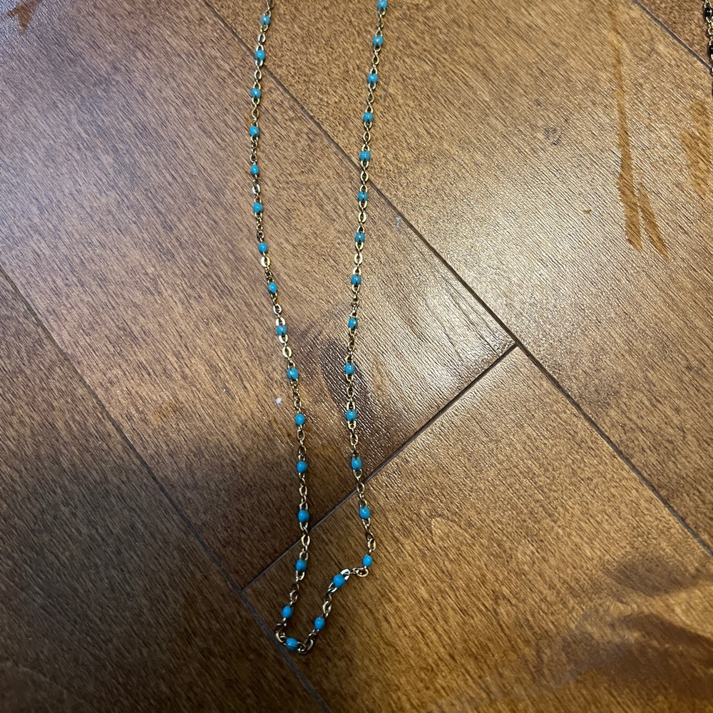 Turquoise beads necklace
